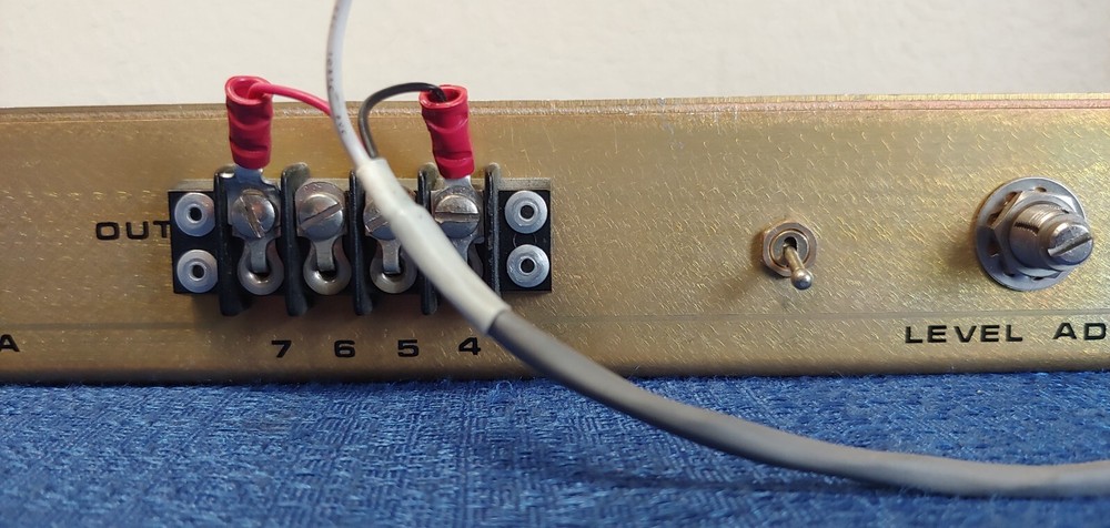 Vintage Comrex Model RLX Receiver/Decoder w/LA-8220