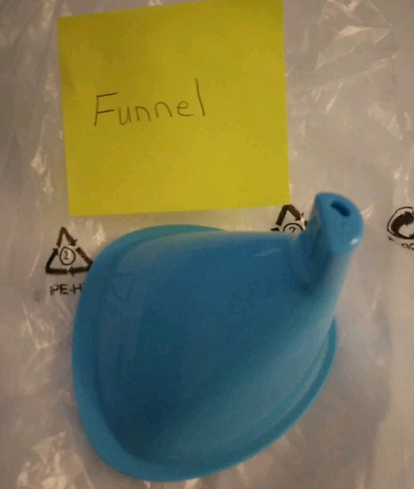 Tupperware POWER CHEF SYSTEM PART BLUE FUNNEL