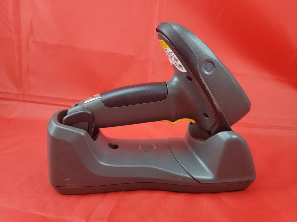 Symbol Technologies MT2090-SD0D62170WR Handheld Barcode Scanner and Cradle