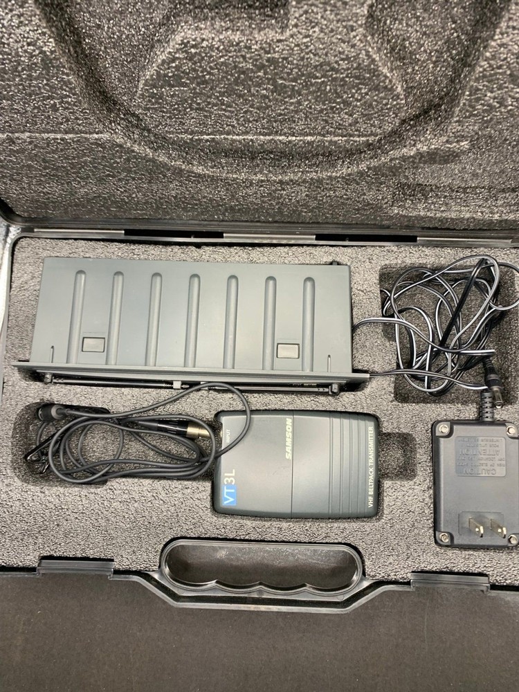 Samson VR3TD True Diversity Receiver, VT3L VHS Beltpack Transmitter,