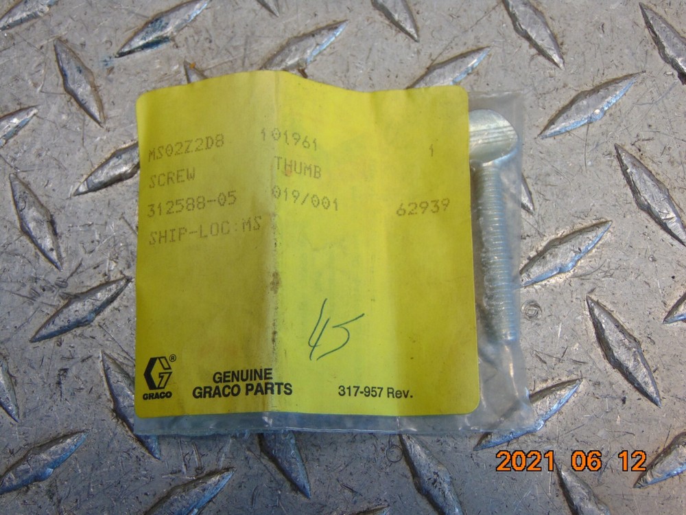 GRACO 101961 THUMB SCREW REPLACEMENT PART *FREE SHIPPING*