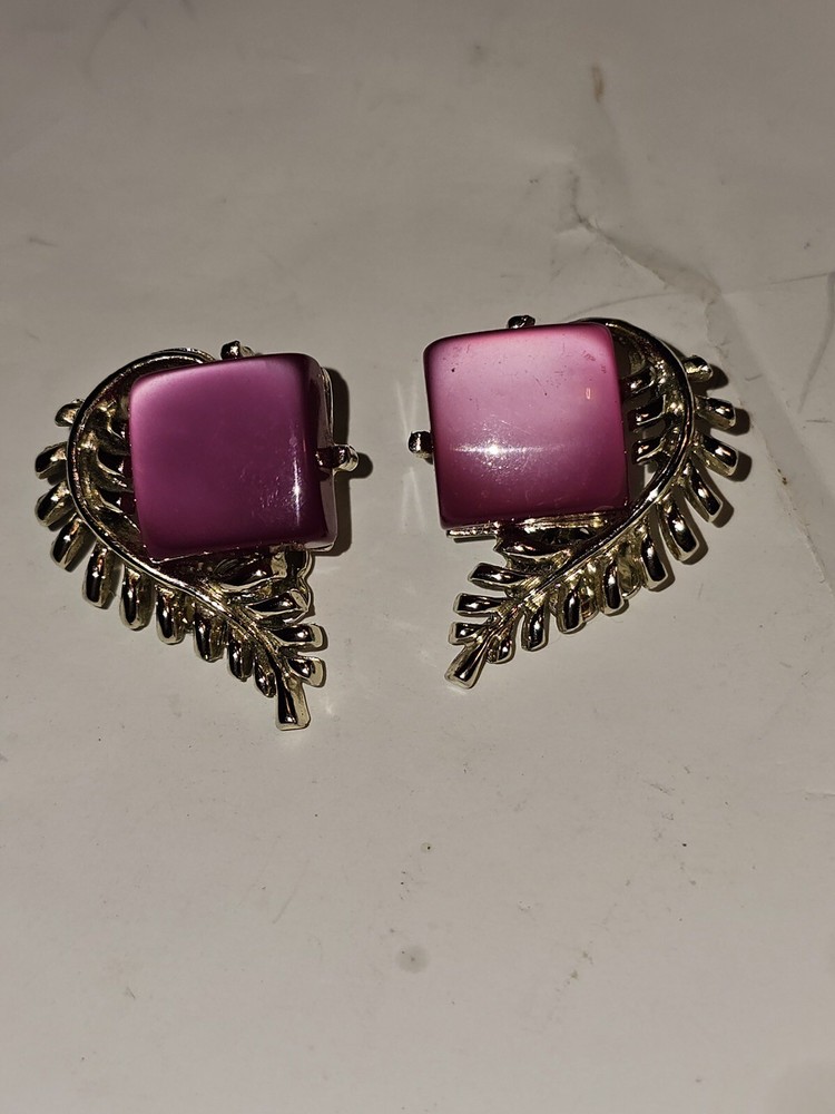 Clip On Earring Coro