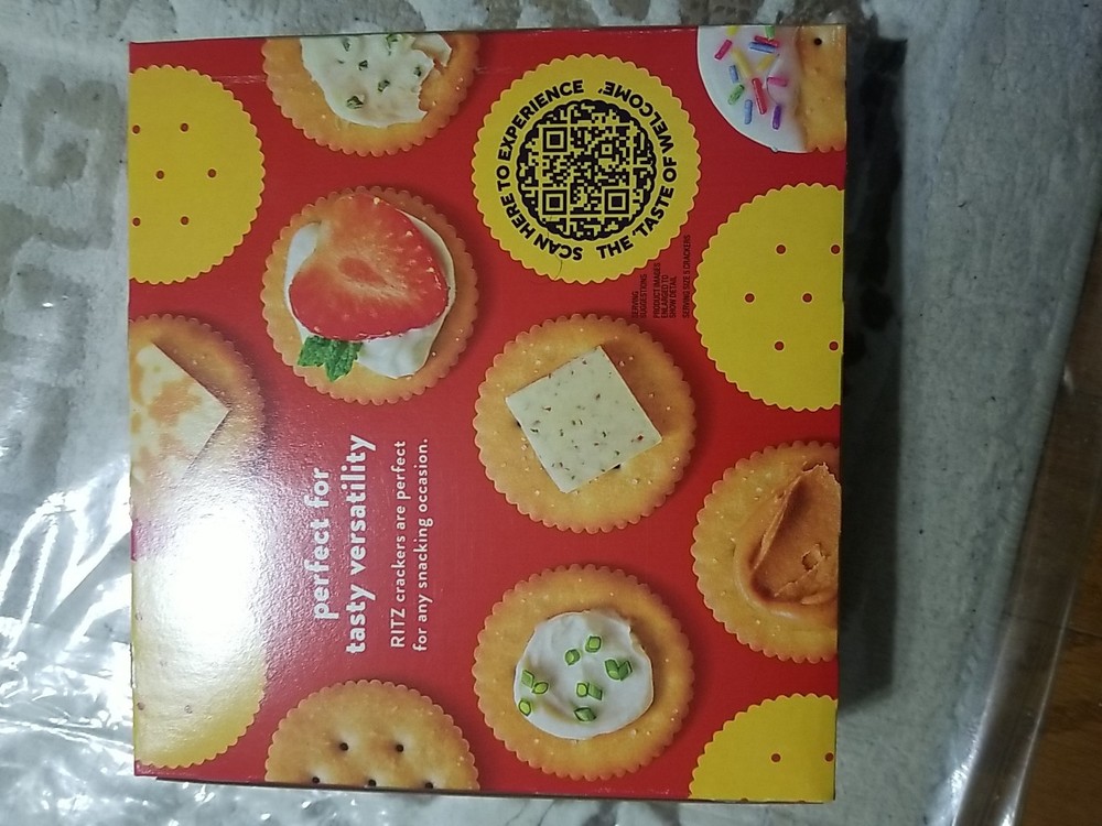 Ritz Garlic Butter Crackers 13.7 oz