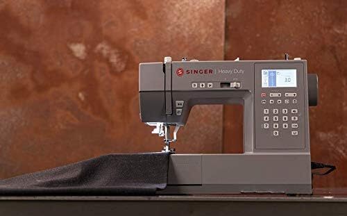 Singer 6800C Heavy Duty Computerized Sewing Machine with 586 Stitches Pre-Owned