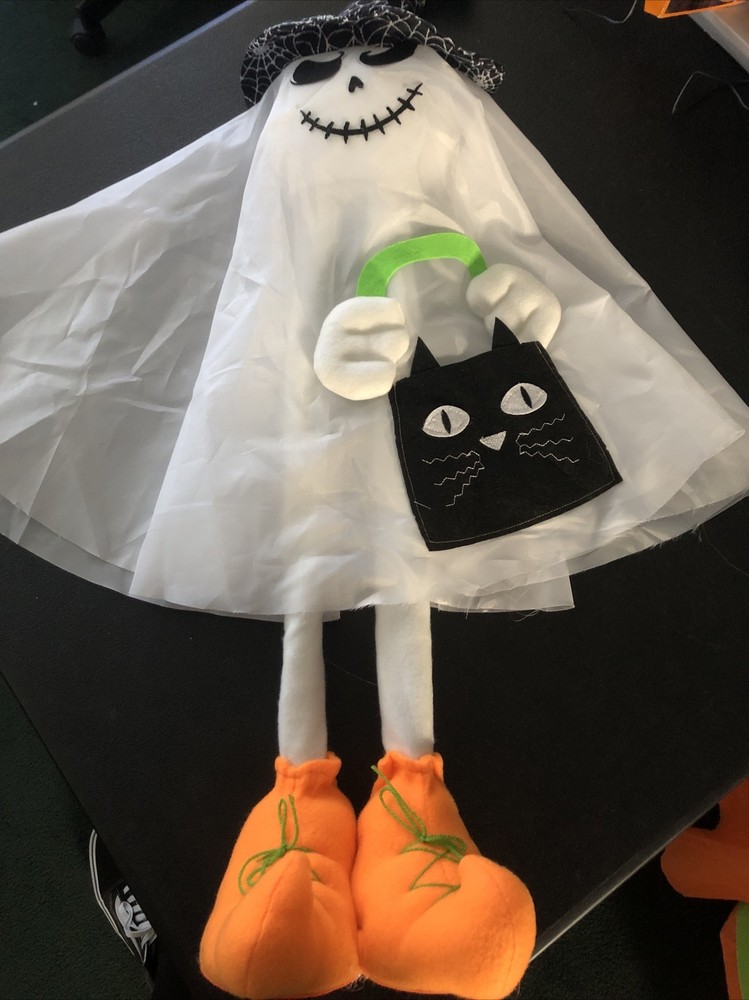 Halloween Extendable Greeter - White Skull Face Ghost with Witch Hat (32", NEW)