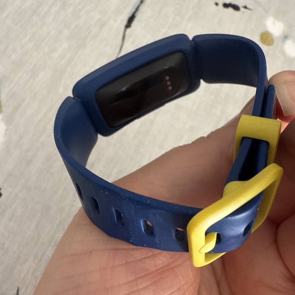 Fitbit Inspire Activity Tracker Working Small Band FB412 Tested