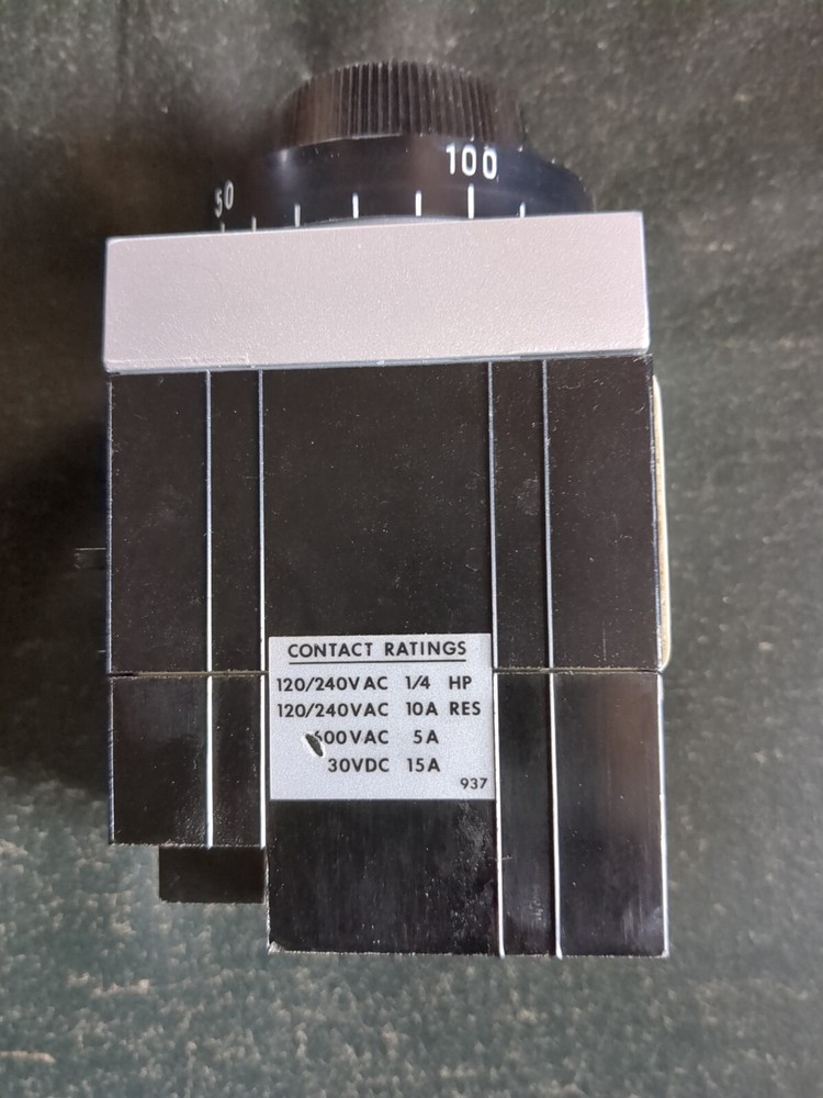 Agastat #7012AEM Electropneumatic Relay timer