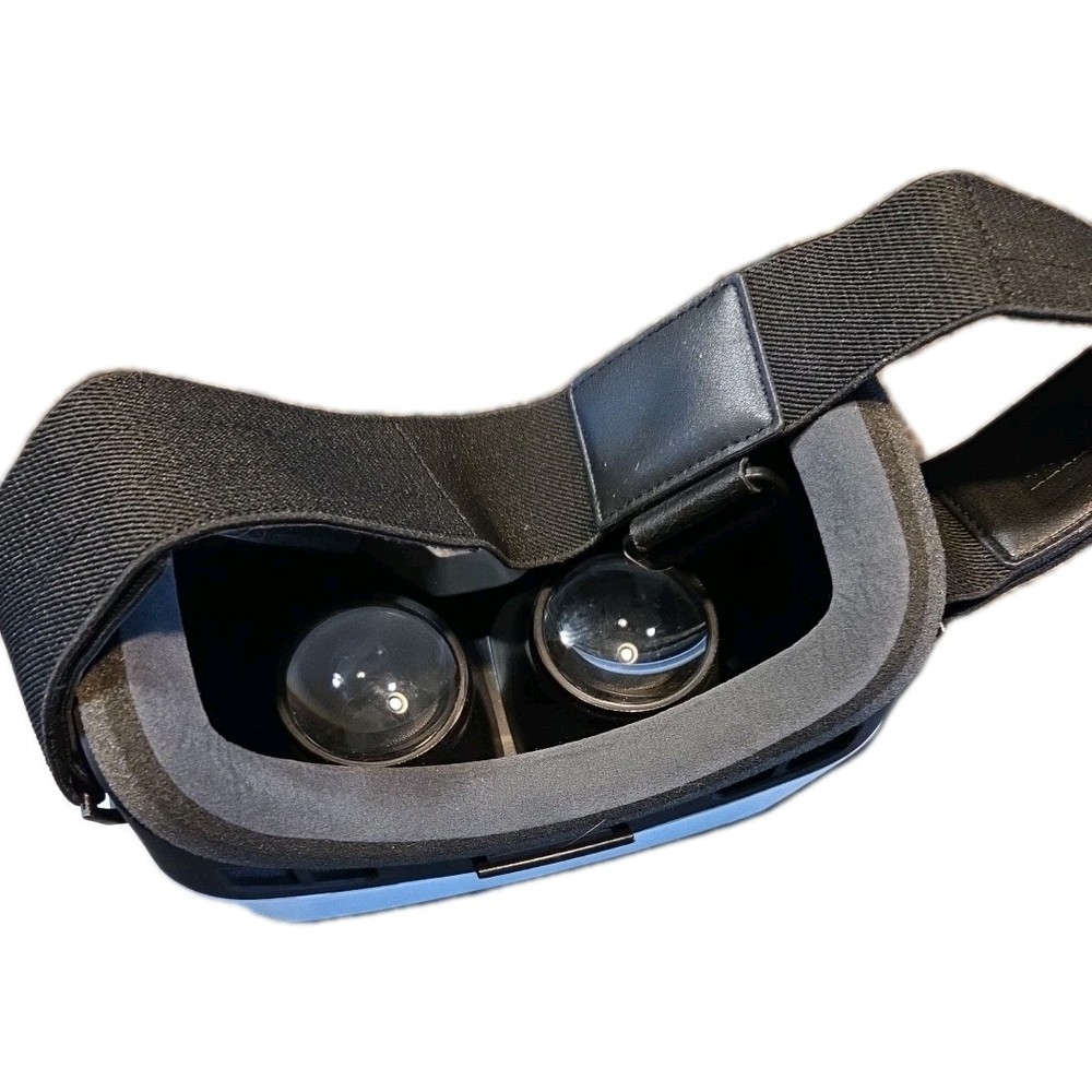 $129 Zeiss VR One Plus Headset Virtual Reality iPhone Android Smartphone