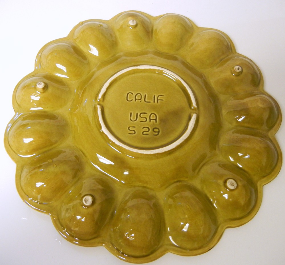 VINTAGE CALIF USA S 29 DEVILED EGG OYSTER PLATTER SERVING PLATE