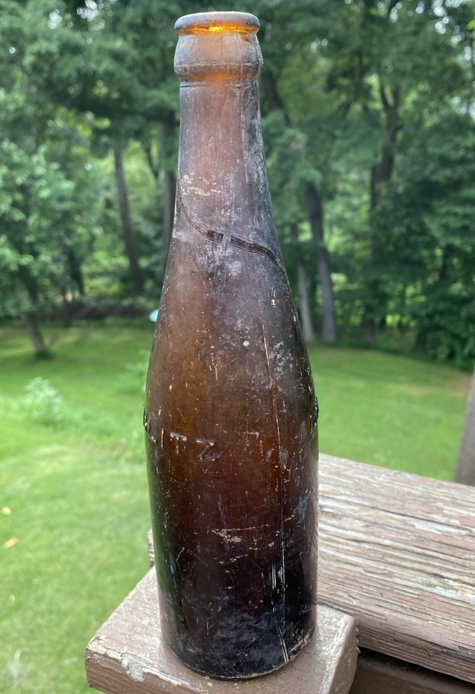 Schlitz Milwaukee WI Beer Bottle