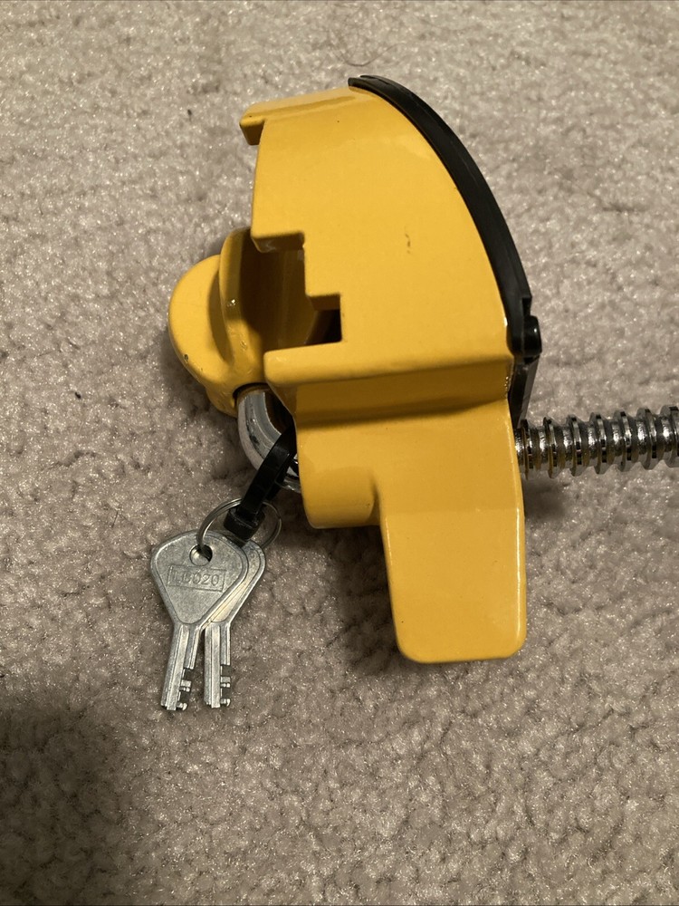 Reese TowPower Professional Universal Coupler Lock