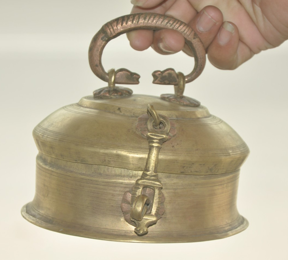 Vintage Brass Unique Solid Handcrafted Round Small Bread / Chapati Box