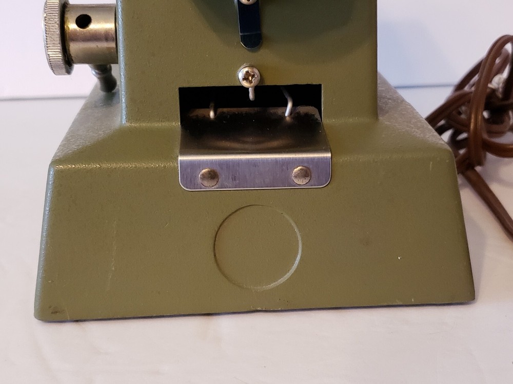Vintage RADMAR Standard Projector Model 330-B 330B TESTED