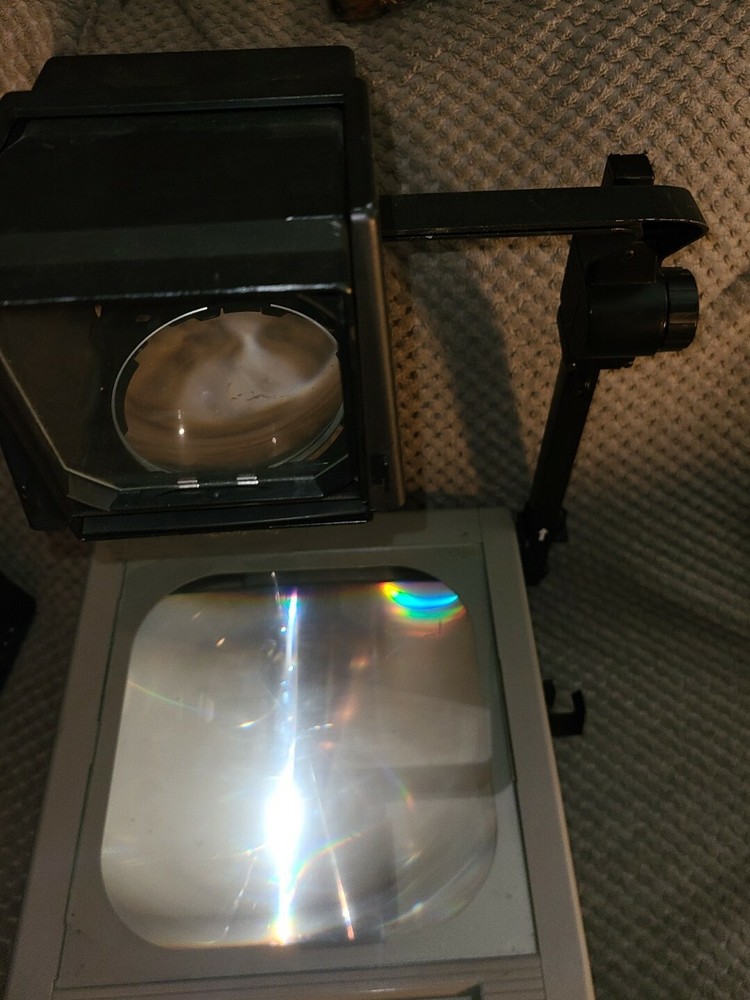 3M Model 9085 Overhead projector