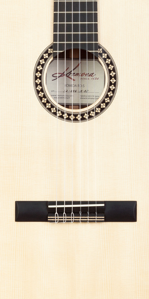 Kremona Romida Classical Guitar