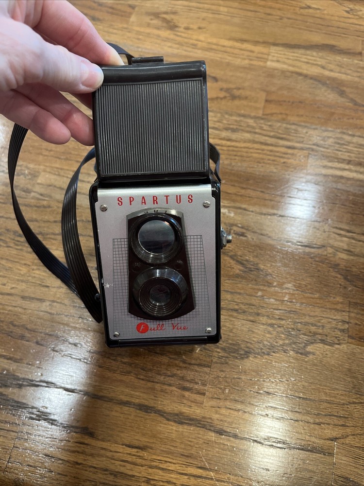 Spartus Camera Full Vue - Vintage! Untested