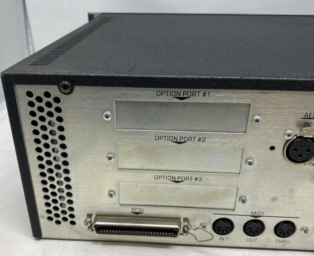 E-mu Systems E4X Turbo Model 6801/6820 Emulator Sampler *READ*