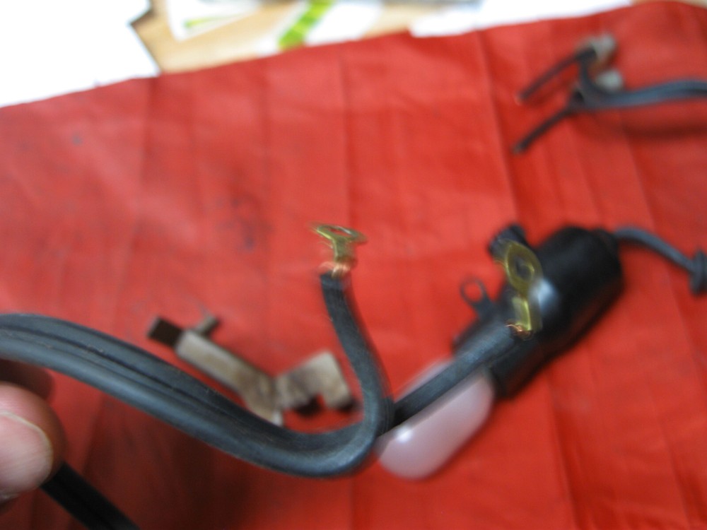 Singer 404 Sewing Machine Light Socket Lamp