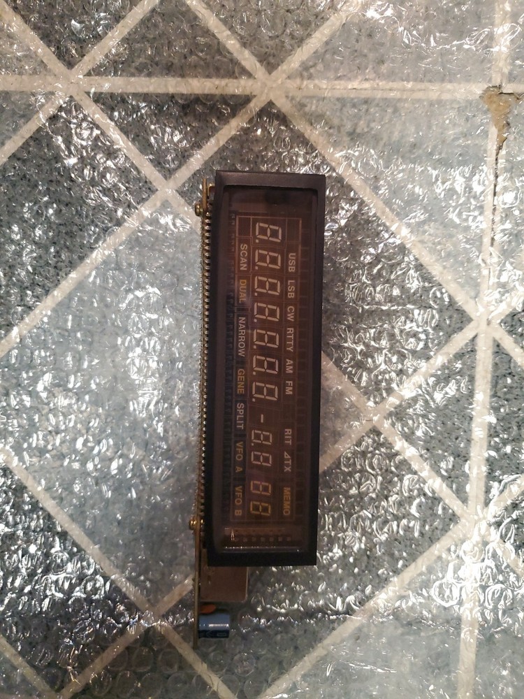 Icom IC-765 Display, Working.