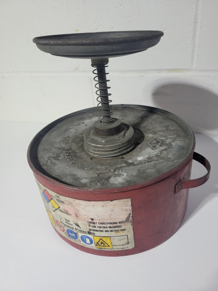 Eagle Mfg P702 Plunger Can