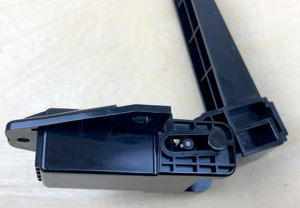 Konica 13LS12112E Open / Close Hinge