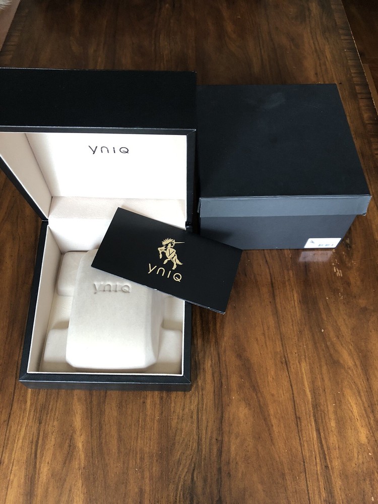 YNIQ Empty Box for Ski Googles