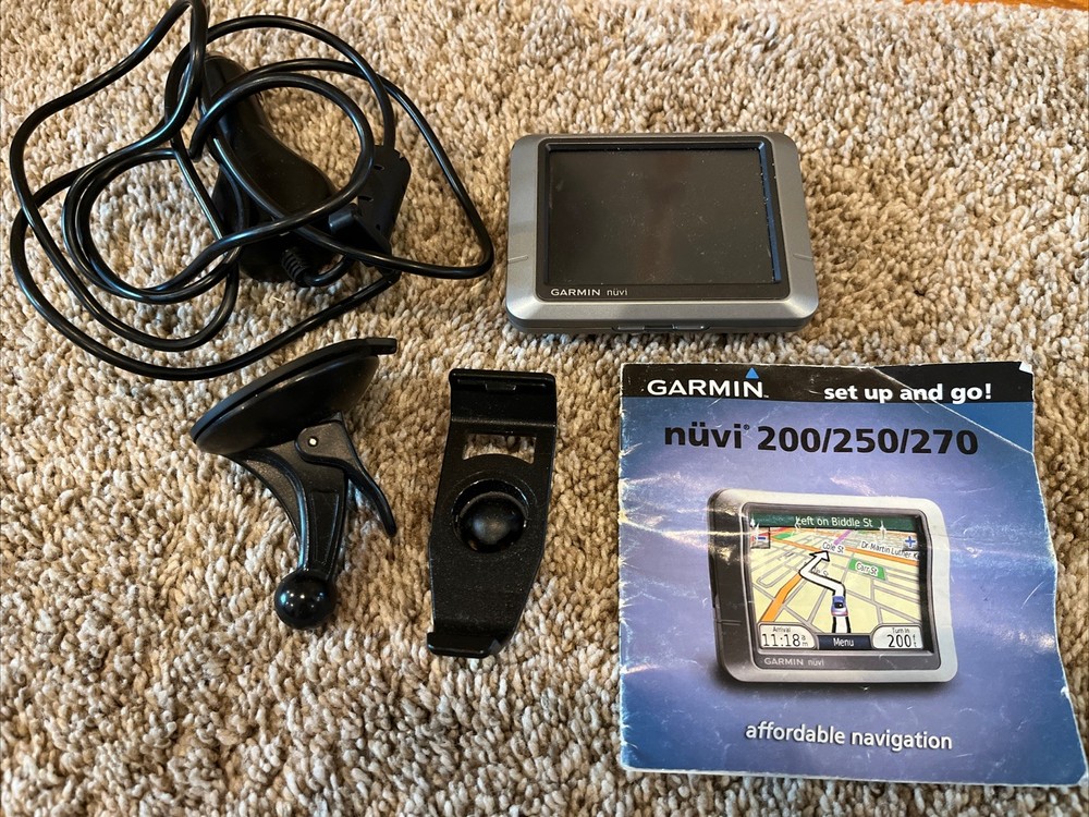 Garmin Nuvi 200 Series GPS Navigation System BUNDLE Tested Works