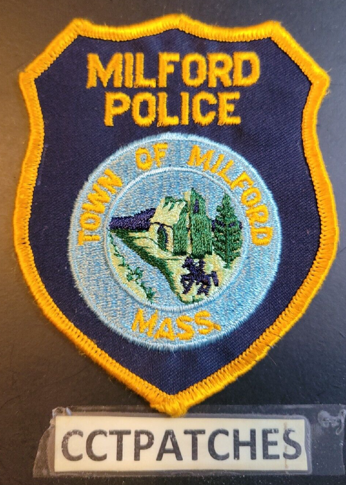 MELFORD, MASSACHUSETTS POLICE SHOULDER PATCH MA