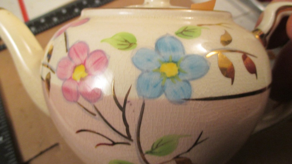 Vintage Teapot/Lid England