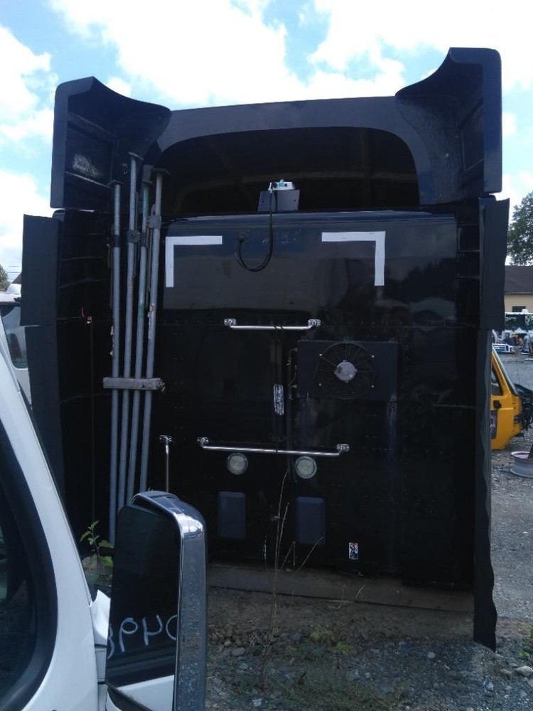 Replaces 2015 PETERBILT 579 CAB , MD