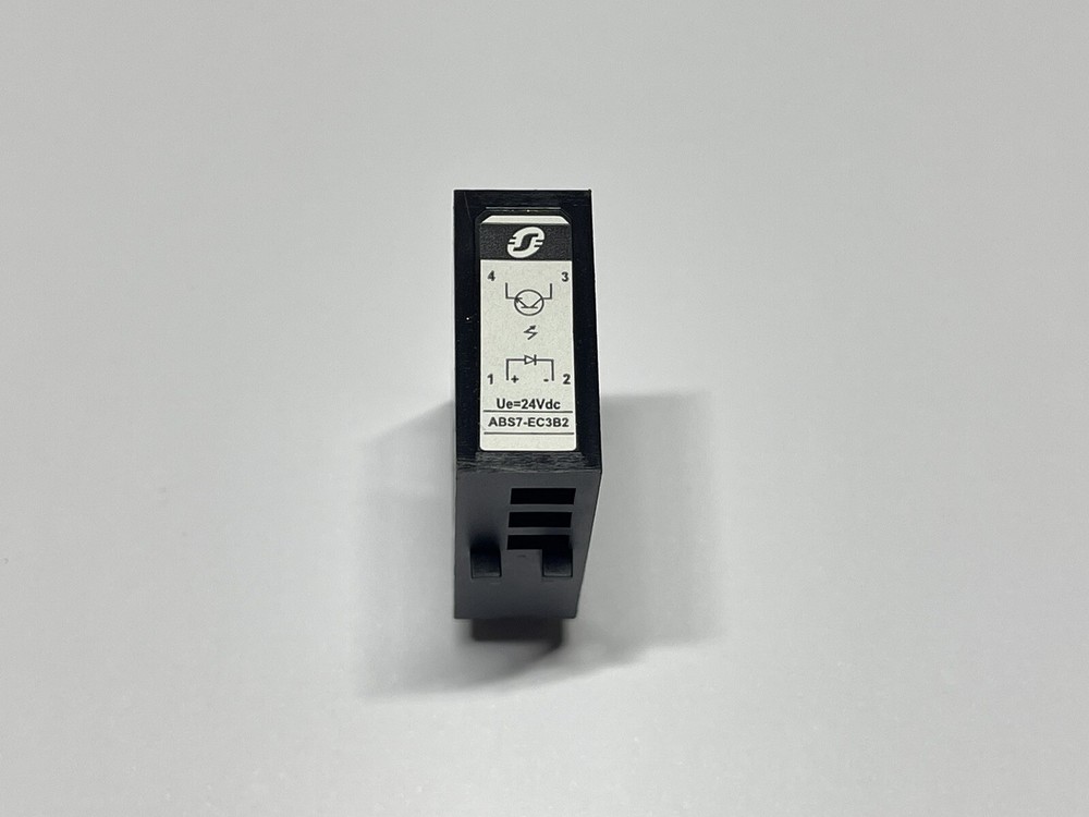 Schneider Modicon ABS7-EC3B2 Type 2 Plug In Solid State Relay 24VDC 072080
