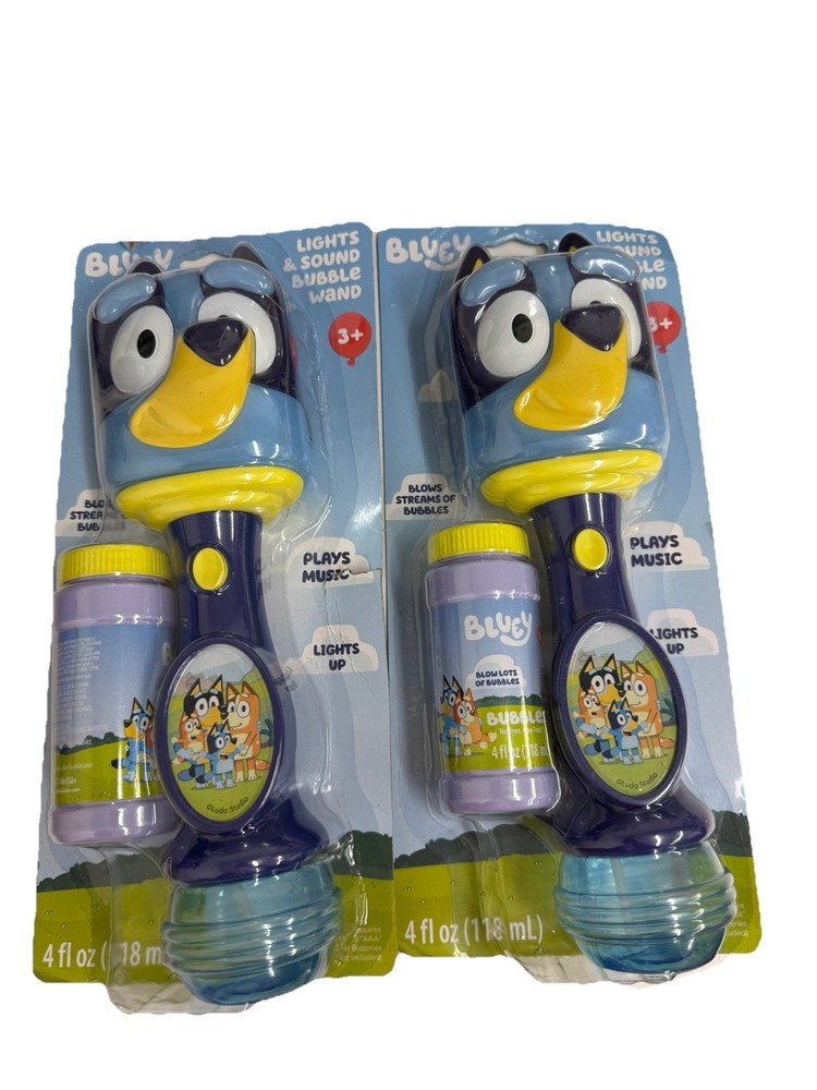 2 New BLUEY Light and Sound Musical Bubble Wand, Includes Bubble Solution