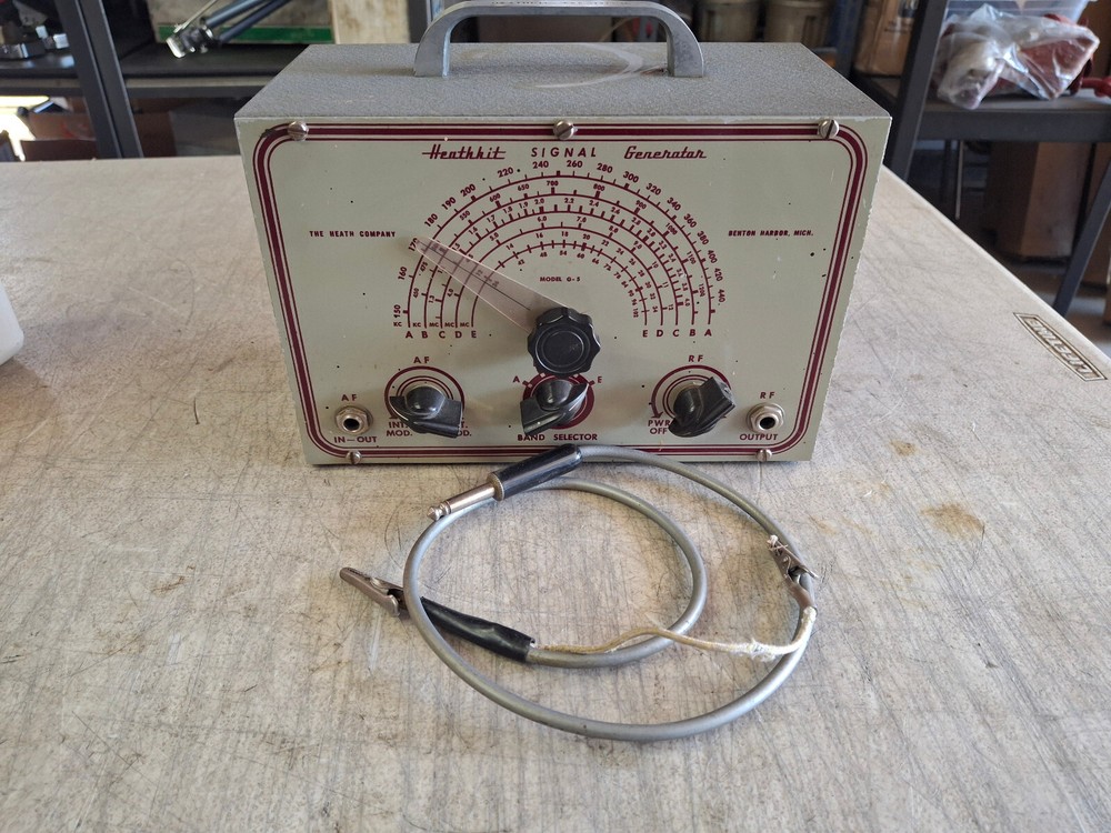 Vintage Heathkit Signal Generator Model G-5 Ham Radio