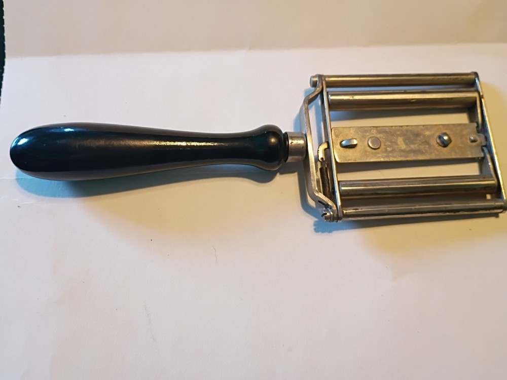 Vintage Pullman Automatic Stropper No. 1 Made In USA with Box