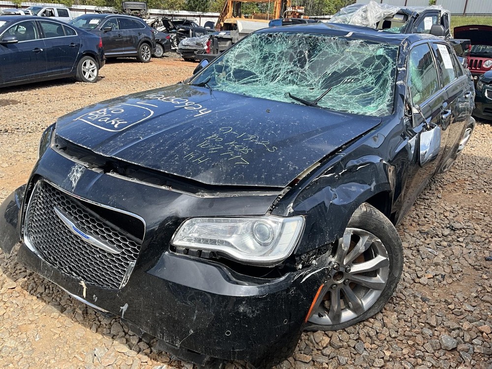 Used Headrest fits: 2018 Chrysler 300 Grade A