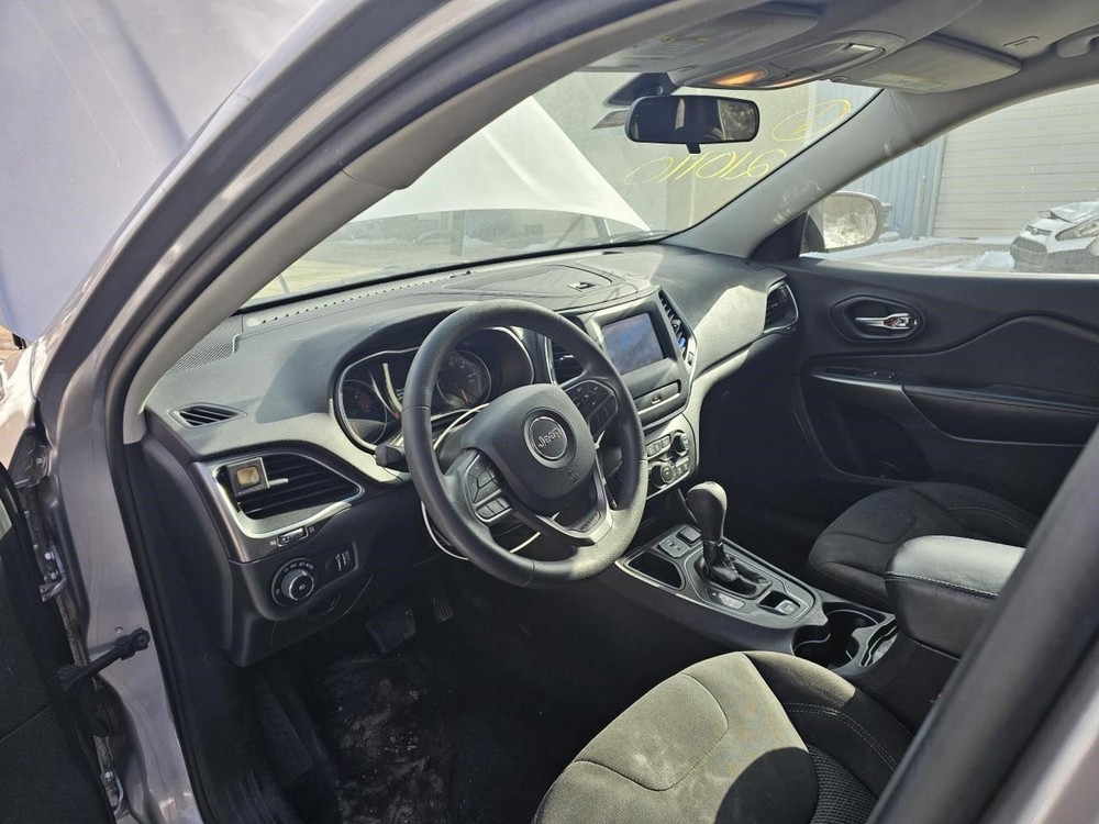 CHEROKEE 2019 Headrest 2412324
