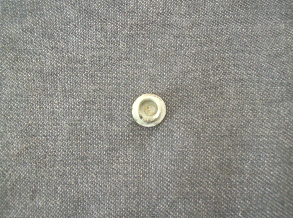 Singer 600E, 603E Sewing Machine Bobbin Winder Push Button Unit