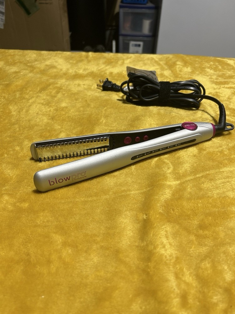 Body By Blowpro Titanium Styling Iron