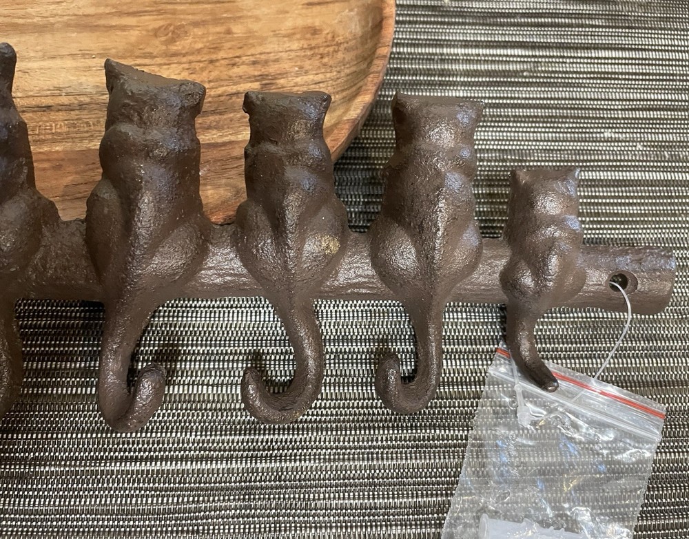Cast Iron Cat Tail Wall Hook Rack • Rustic Farmhouse Coat Key Leash