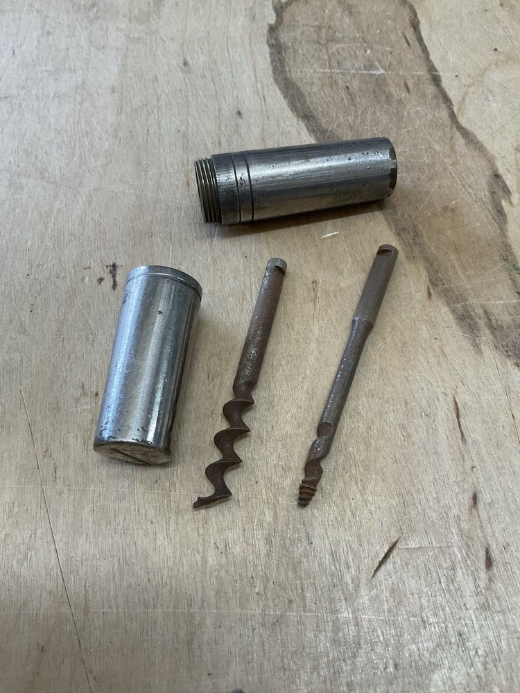 Vintage Travel Corkscrew b188