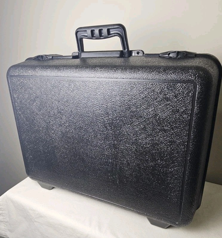Blowmold Case Black with Foam Insert 18"x14"x8"