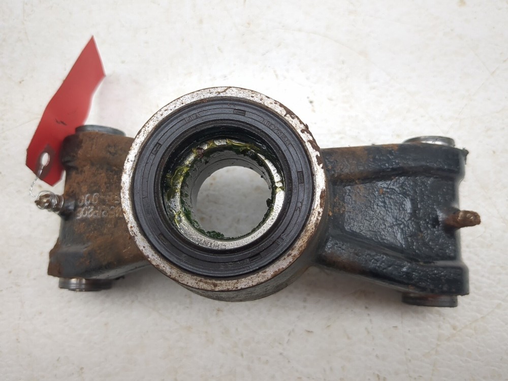 20-22 Tracker Off Road 500S Rear Right Steering Knuckle
