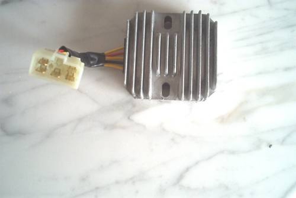250 400 Burgman Regulator Alternator Regulator