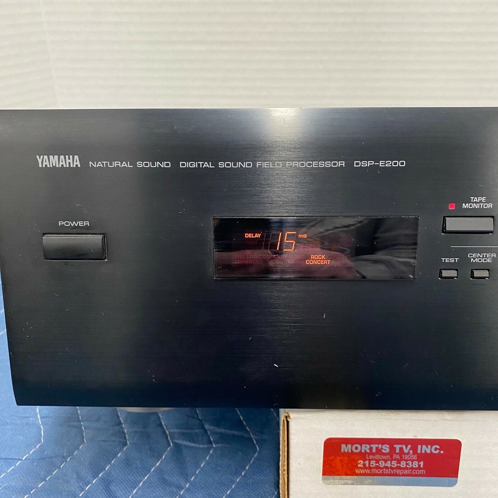 YAMAHA DSP-E200 DIGITAL SOUND FIELD PROCESSOR - SERVICED - CLEANED - TESTED