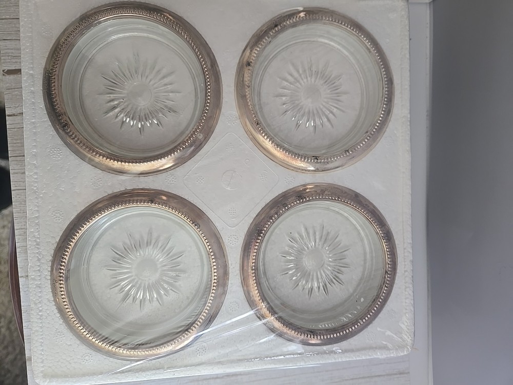 4pc Coaster set Leonard Silver MFG 1980 Coasters still in plastic