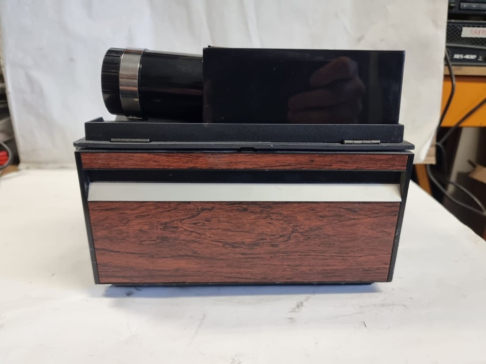 Vintage Bell & Howell Model 851ss Slide cube projector / Please read