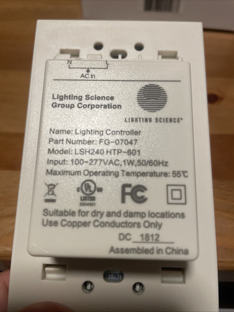 Lighting Science Lighting Controller Model# Lsh240 HTP-601 Input 100-277VAC
