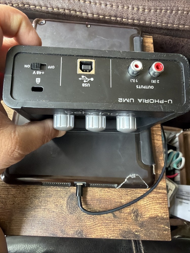 Behringer U-PHORIA UM2 Single Channel Audio Interface - Black Tested