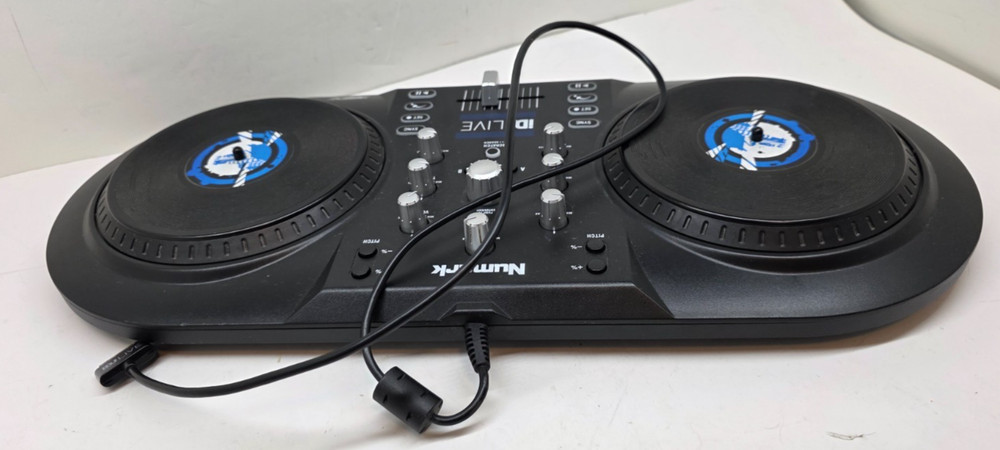 Numark iDJ Live Digital DJ Controller Turntable Apple Mac Ipad Iphone Ipod