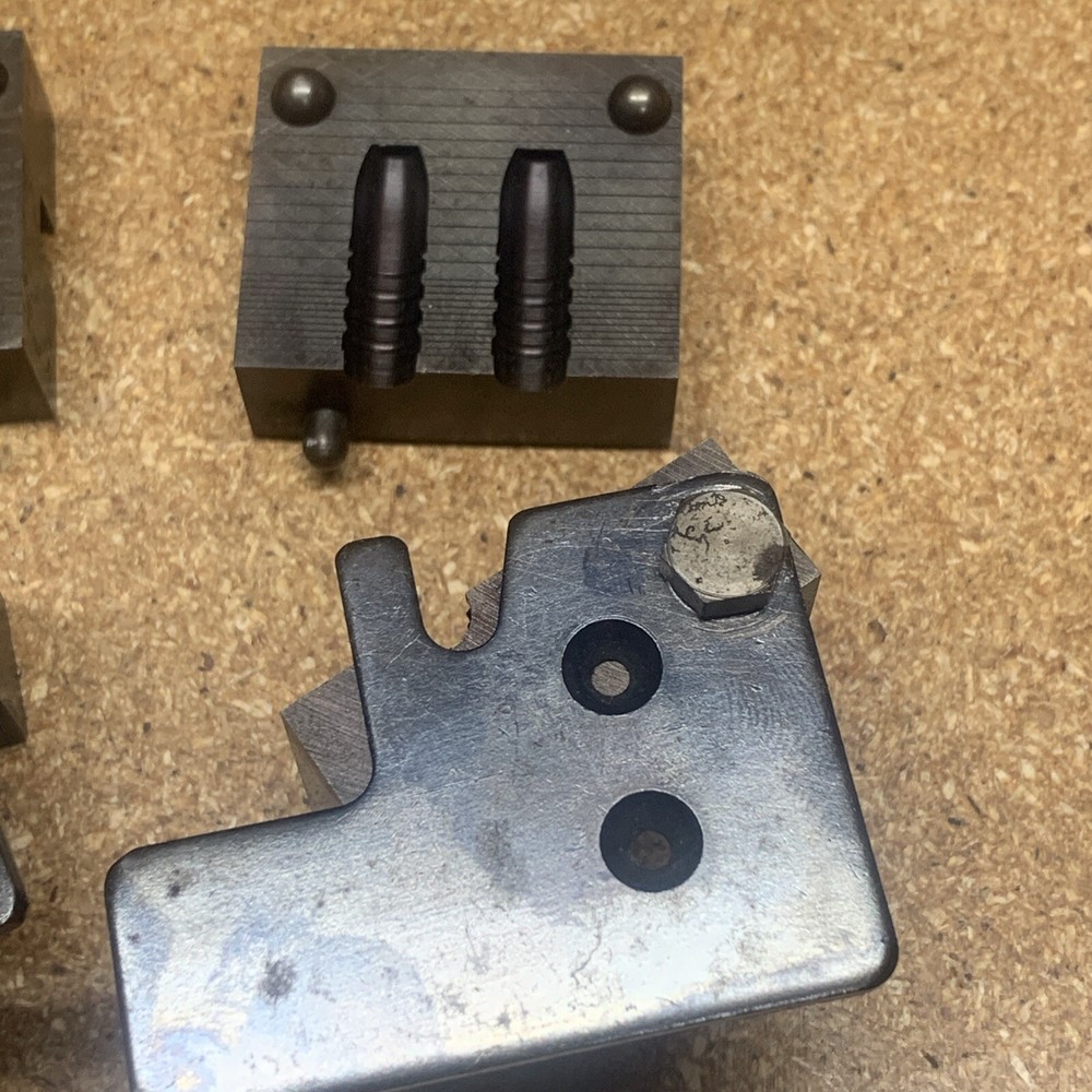 RCBS BULLET MOLDS (SELECT)